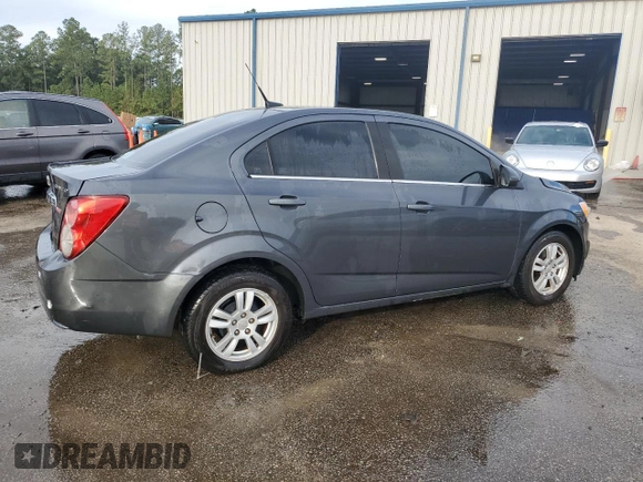 2012 Chevrolet Sonic LT z VIN 1G1JD5SB5C4218560, wystawiony jako Copart lot #75256184 z przebiegiem 182 339 mil mil oraz Szkoda całkowita • Salvage title. Historia ofert i sprzedaży dostępna na DreamBid. Obrazek 3.