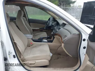 2008 Honda Accord EX with VIN 1HGCP26728A101086, listed as a IAAI auction lot 41996054 with 250,724 mi miles and . Bid and sale history available at DreamBid. Image 5.
