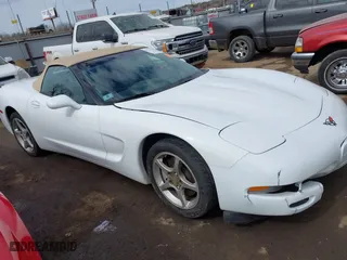 2000 Chevrolet Corvette with VIN 1G1YY32G5Y5129804, listed as a IAAI auction lot 41636683 with 86,205 mi miles. Bid and sale history available at carsss.com. Image 13.