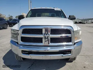 2018 Ram 2500 Tradesman with VIN 3C6UR5HL4JG347483, listed as a Copart auction lot 51301245 with 219,190 mi miles and Clean Title. Bid and sale history available at carsss.com. Image 5.