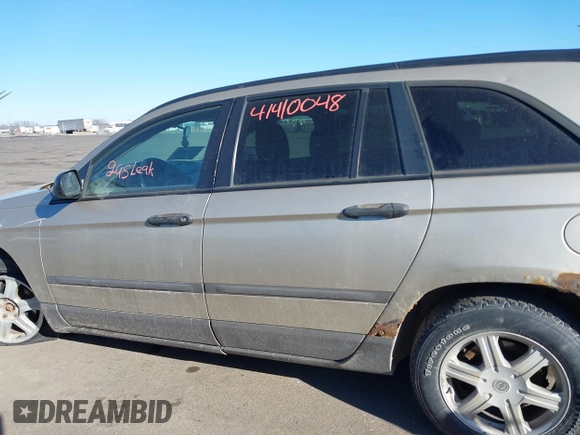 2005 Chrysler Pacifica z VIN 2C4GF48455R491495, wystawiony jako IAAI lot #41410048 z przebiegiem 243 595 mil mil oraz . Historia ofert i sprzedaży dostępna na DreamBid. Obrazek 14.