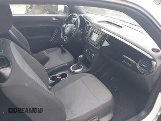 2017 Volkswagen Beetle Fleet с VIN 3VWF17AT4HM626004, выставлен на аукционе IAAI как лот 42147504 с пробегом 67 929 миль миль и . История ставок и продаж доступна на DreamBid. Изображение 5.