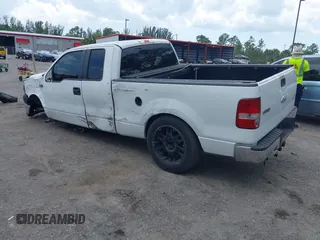 2007 Ford F-150 STX с VIN 1FTRX12W87NA44206, выставлен на аукционе IAAI как лот 42332828 с пробегом 179 610 миль миль и . История ставок и продаж доступна на DreamBid. Изображение 3.