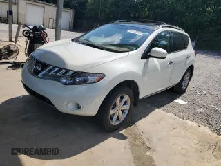 2010 Nissan Murano SL z VIN JN8AZ1MU2AW012599, wystawiony jako Copart lot #61270585 z przebiegiem 236 552 mil mil oraz Szkoda całkowita • Salvage title. Historia ofert i sprzedaży dostępna na DreamBid. Obrazek 1.