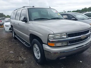 2005 Chevrolet Suburban LT z VIN 3GNEC16ZX5G197892, wystawiony jako IAAI lot #42045100 z przebiegiem 262 665 mil mil oraz . Historia ofert i sprzedaży dostępna na DreamBid. Obrazek 1.