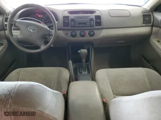 2004 Toyota Camry LE with VIN 4T1BE32K04U306507, listed as a Copart auction lot 51626925 with 441,838 mi miles and Salvage Title. Bid and sale history available at carsss.com. Image 8.