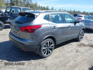 2017 Nissan Rogue SL with VIN JN1BJ1CR8HW118279, listed as a IAAI auction lot 41879325 with 38,780 mi miles and . Bid and sale history available at carsss.com. Image 4.
