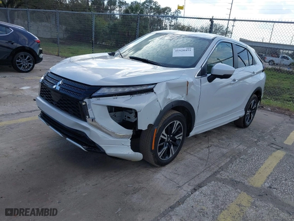 2024 Mitsubishi Eclipse Cross SE with VIN JA4ATWAA9RZ078866, listed as a IAAI auction lot 41520451 with 13989 miles. Bid and sale history available at carsss.com. Image 17.