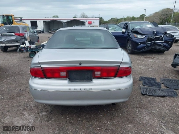 2001 Buick Century Custom with VIN 2G4WS52JX11253674, listed as a IAAI auction lot 41732063 with 1 miles. Bid and sale history available at carsss.com. Image 15.