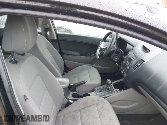 2014 Kia Forte LX with VIN KNAFK4A60E5171921, listed as a IAAI auction lot 41863618 with 105,076 mi miles. Bid and sale history available at carsss.com. Image 5.