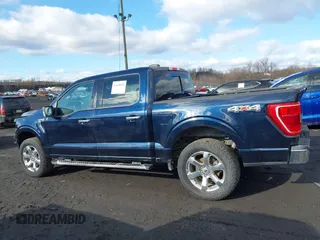 2022 Ford F-150 XL z VIN 1FTEW1EP4NFC10265, wystawiony jako IAAI lot #41698502 z przebiegiem 48 349 mil mil oraz . Historia ofert i sprzedaży dostępna na DreamBid. Obrazek 14.