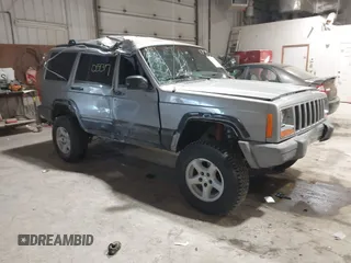 2000 Jeep Cherokee with VIN 1J4FF48S2YL236238, listed as a IAAI auction lot 41640537 with 186,012 mi miles and . Bid and sale history available at DreamBid. Image 1.