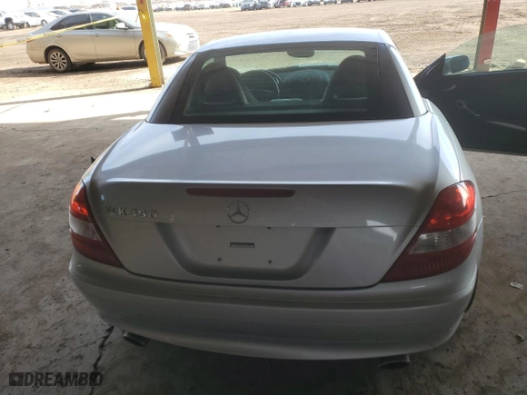 2005 Mercedes-Benz SLK-Class with VIN WDBWK56F15F038983, listed as a Copart auction lot 84645924 with 151,276 mi miles and Salvage Title. Bid and sale history available at carsss.com. Image 10.