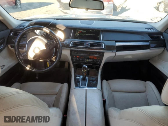 2013 BMW 7 Series 740i with VIN WBAYA6C53DC995031, listed as a Copart auction lot 76371534 with 146,337 mi miles and Salvage Title. Bid and sale history available at carsss.com. Image 8.