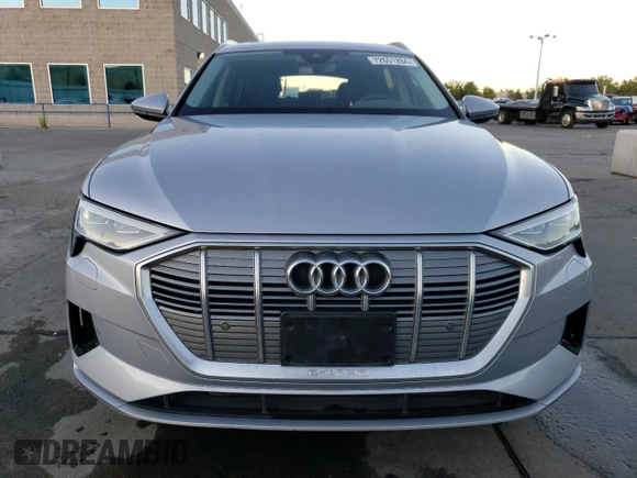 2022 Audi e-tron Premium with VIN WA1AAAGE3NB023738, listed as a Copart auction lot 72651284 with 35,531 mi miles and Salvage Title. Bid and sale history available at DreamBid. Image 5.