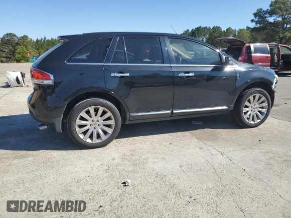 2013 Lincoln MKX z VIN 2LMDJ6JK2DBL03061, wystawiony jako Copart lot #49596545 z przebiegiem 183 933 mil mil oraz Szkoda całkowita • Salvage title. Historia ofert i sprzedaży dostępna na DreamBid. Obrazek 3.