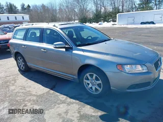 2008 Volvo V70 with VIN YV1BW982881009997, listed as a IAAI auction lot 41642270 with 116,010 mi miles and . Bid and sale history available at DreamBid. Image 1.