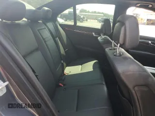 2011 Mercedes-Benz C 300 Sport z VIN WDDGF8BB2BR167037, wystawiony jako Copart lot #59541975 z przebiegiem 184 858 mil mil oraz Szkoda całkowita • Salvage title. Historia ofert i sprzedaży dostępna na DreamBid. Obrazek 10.