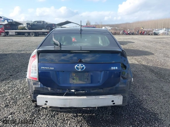 2015 Toyota Prius Four with VIN JTDKN3DU8F0410742, listed as a IAAI auction lot 41698150 with 124,676 mi miles. Bid and sale history available at carsss.com. Image 17.
