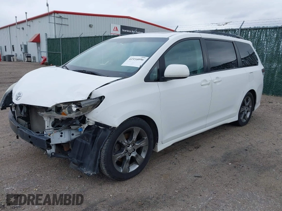 2011 Toyota Sienna SE with VIN 5TDXK3DC9BS158089, listed as a IAAI auction lot 41934896 with 177,219 mi miles. Bid and sale history available at carsss.com. Image 18.