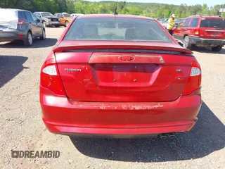 2010 Ford Fusion SE with VIN 3FAHP0HA3AR160599, listed as a IAAI auction lot 42012491 with 208,467 mi miles. Bid and sale history available at carsss.com. Image 6.