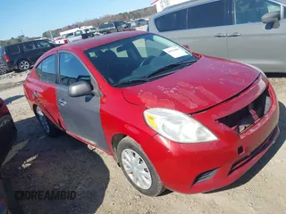 2014 Nissan Versa SV with VIN 3N1CN7AP6EK462276, listed as a IAAI auction lot 41533459 with 138,719 mi miles. Bid and sale history available at carsss.com. Image 1.