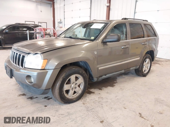 2007 Jeep Grand Cherokee Limited with VIN 1J8HR58P57C571251, listed as a IAAI auction lot 42306177 with 208,099 mi miles and . Bid and sale history available at DreamBid. Image 2.