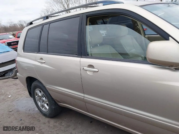 2006 Toyota Highlander w/3rd Row with VIN JTEDP21A160111886, listed as a IAAI auction lot 41832621 with 285,899 mi miles. Bid and sale history available at carsss.com. Image 13.