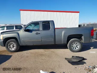 2011 Chevrolet Silverado 1500 LS with VIN 1GCRCREA1BZ181046, listed as a IAAI auction lot 41383513 with 122,533 mi miles. Bid and sale history available at carsss.com. Image 14.