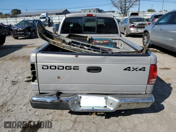 2000 Dodge Dakota Sport with VIN 1B7GG2AN4YS759962, listed as a Copart auction lot 76672814 with 196,108 mi miles and Salvage Title. Bid and sale history available at carsss.com. Image 6.