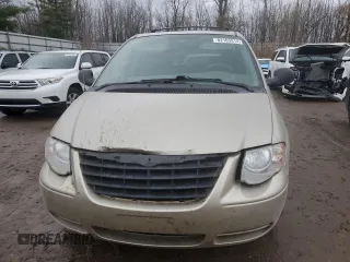 2006 Chrysler Town & Country LWB Touring with VIN 2A4GP54L76R799571, listed as a Copart auction lot 82103314 with 199,113 mi miles and Clean Title. Bid and sale history available at carsss.com. Image 5.