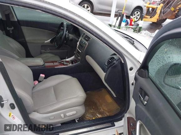2006 Lexus IS 250 with VIN JTHBK262365019403, listed as a IAAI auction lot 41593985 with 111,038 mi miles and . Bid and sale history available at DreamBid. Image 5.