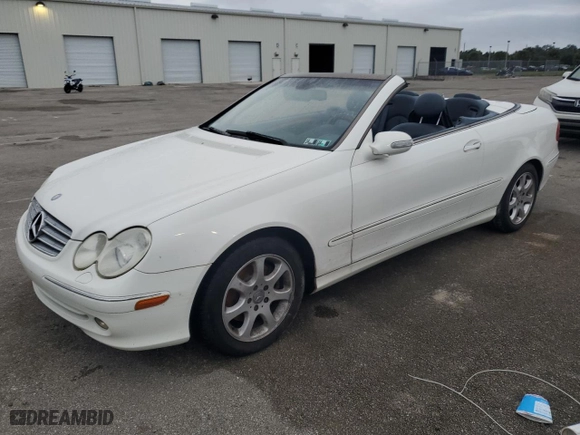2004 Mercedes-Benz CLK-Class Cabriolet 3.2L with VIN WDBTK65G04T015892, listed as a Copart auction lot 74207654 with 0 mi miles and Salvage Title. Bid and sale history available at carsss.com. Image 1.