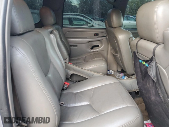 2005 GMC Yukon XL SLT with VIN 3GKFK16Z05G181687, listed as a Copart auction lot 83465814 with 242,289 mi miles and Salvage Title. Bid and sale history available at carsss.com. Image 11.