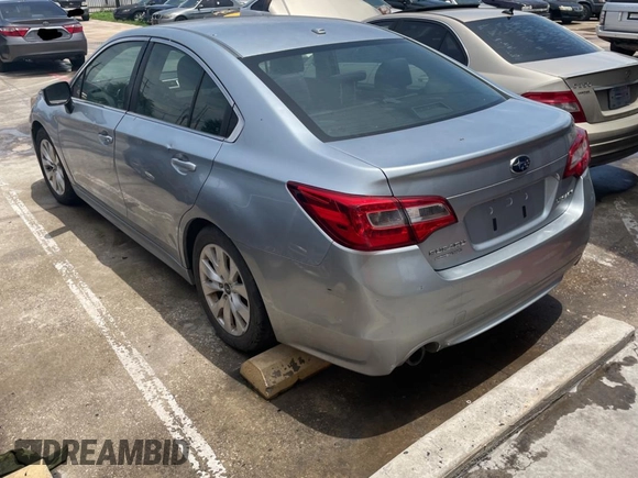 2015 Subaru Legacy 2.5i Premium with VIN 4S3BNBC66F3063827, listed as a Copart auction lot 52713323 with 113,720 mi miles. Bid and sale history available at carsss.com. Image 3.