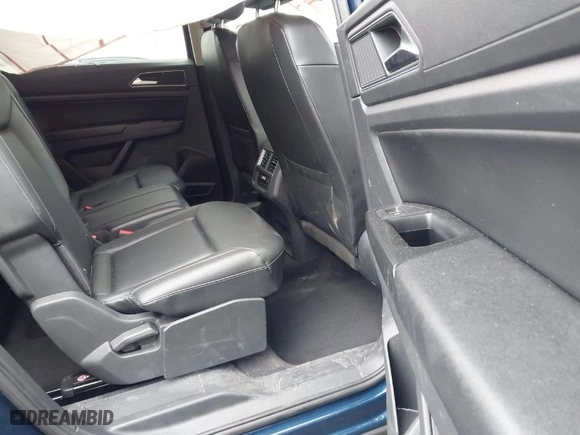 2018 Volkswagen Atlas 3.6L V6 SE with VIN 1V2KR2CA9JC569104, listed as a IAAI auction lot 41677640 with 53,360 mi miles. Bid and sale history available at carsss.com. Image 8.