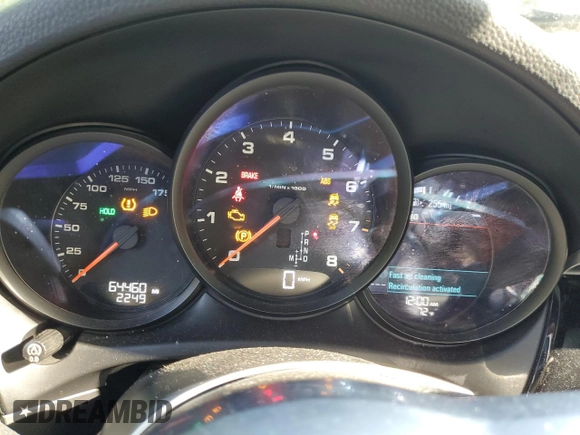 2018 Porsche Macan z VIN WP1AA2A51JLB22503, wystawiony jako Copart lot #61771205 z przebiegiem 64 460 mil mil oraz Szkoda całkowita • Salvage title. Historia ofert i sprzedaży dostępna na DreamBid. Obrazek 9.