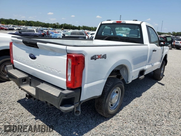 2024 Ford F-250 XL z VIN 1FTBF2BAXREC40360, wystawiony jako Copart lot #53801415 z przebiegiem Nie podano mil oraz Szkoda całkowita • Salvage title. Historia ofert i sprzedaży dostępna na DreamBid. Obrazek 3.