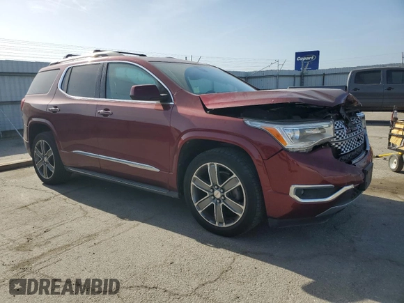 2017 GMC Acadia Denali z VIN 1GKKNXLS1HZ125178, wystawiony jako Copart lot #54058725 z przebiegiem 97 981 mil mil oraz Szkoda całkowita • Salvage title. Historia ofert i sprzedaży dostępna na DreamBid. Obrazek 4.