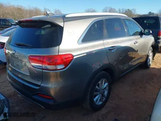 2016 Kia Sorento EX with VIN 5XYPH4A52GG099322, listed as a IAAI auction lot 41457377 with 162,342 mi miles. Bid and sale history available at carsss.com. Image 4.