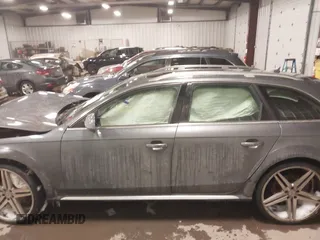 2013 Audi allroad Premium Plus with VIN WA1UFAFL6DA152026, listed as a IAAI auction lot 41623314 with 182,791 mi miles. Bid and sale history available at carsss.com. Image 13.