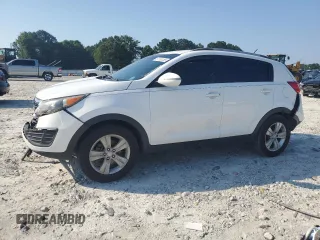 2012 Kia Sportage LX z VIN KNDPB3A27C7320244, wystawiony jako Copart lot #61153185 z przebiegiem 243 101 mil mil oraz Szkoda całkowita • Salvage title. Historia ofert i sprzedaży dostępna na DreamBid. Obrazek 1.