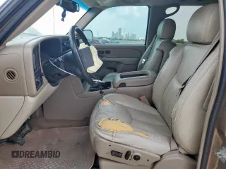 2004 Chevrolet Suburban LT z VIN 1GNEC16Z44R302179, wystawiony jako Copart lot #57956605 z przebiegiem 291 567 mil mil oraz Szkoda całkowita • Salvage title. Historia ofert i sprzedaży dostępna na DreamBid. Obrazek 7.