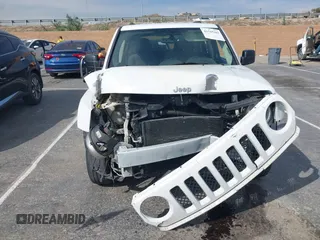 2017 Jeep Patriot Latitude with VIN 1C4NJPFB2HD184608, listed as a IAAI auction lot 41765263 with 145,194 mi miles and . Bid and sale history available at DreamBid. Image 13.