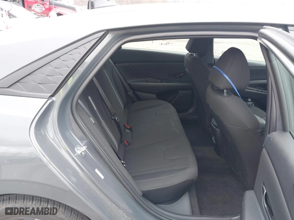 2025 Hyundai Elantra SEL Sport with VIN KMHLM4DG0SU900775, listed as a IAAI auction lot 41727944 with 1,461 mi miles. Bid and sale history available at carsss.com. Image 8.