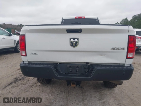 2018 Ram 2500 Tradesman with VIN 3C6UR5HJ8JG359506, listed as a IAAI auction lot 41588764 with 80,245 mi miles and . Bid and sale history available at DreamBid. Image 16.