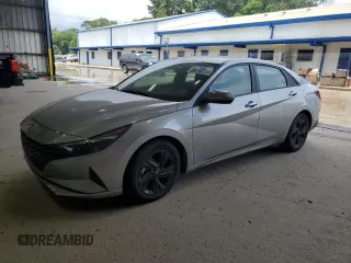 2021 Hyundai Elantra SEL z VIN 5NPLM4AG8MH007954, wystawiony jako Copart lot #57337995 z przebiegiem 67 672 mil mil oraz Czysty tytuł • Clean title. Historia ofert i sprzedaży dostępna na DreamBid. Obrazek 1.
