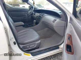 2002 Toyota Avalon XL with VIN 4T1BF28B32U266015, listed as a IAAI auction lot 41907532 with 347,005 mi miles and . Bid and sale history available at DreamBid. Image 5.