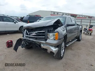 2013 GMC Sierra 1500 SLE z VIN 3GTP1VE09DG302860, wystawiony jako IAAI lot #42031246 z przebiegiem Nie podano mil oraz . Historia ofert i sprzedaży dostępna na DreamBid. Obrazek 2.