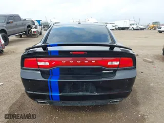 2011 Dodge Charger RT with VIN 2B3CL5CT6BH616891, listed as a IAAI auction lot 41543781 with 102,573 mi miles. Bid and sale history available at carsss.com. Image 17.